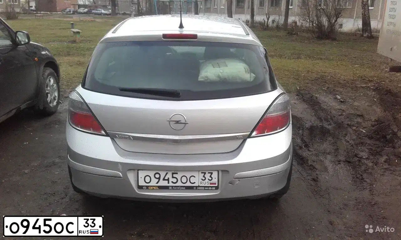 Фото автомобиля OPEL ASTRA, 2007 — госномер Н878УА33. Цвет: Серебристый