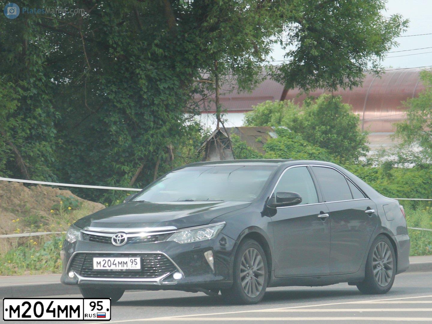 Фото автомобиля TOYOTA CAMRY, 2015 — госномер М204ММ95. Цвет: ЧЕРНЫЙ МЕТАЛЛИК