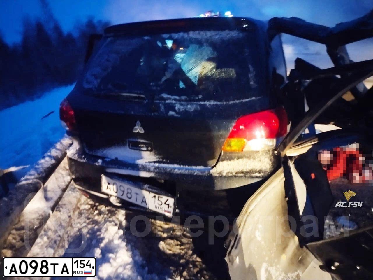 Фото автомобиля MITSUBISHI AIRTREK, 2001 — госномер А098ТА154