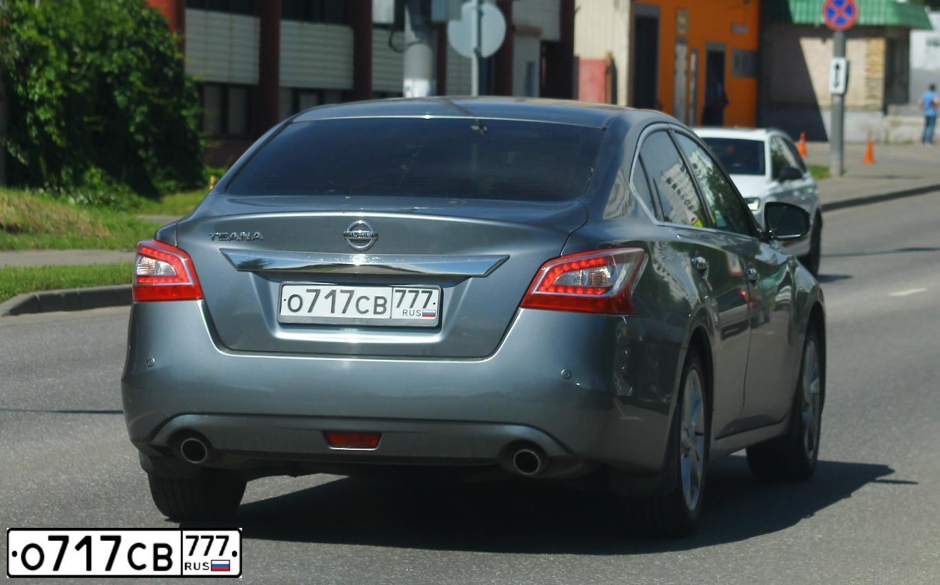 Фото автомобиля NISSAN TEANA, 2015 — госномер О717СВ777. Цвет: СЕРЫЙ