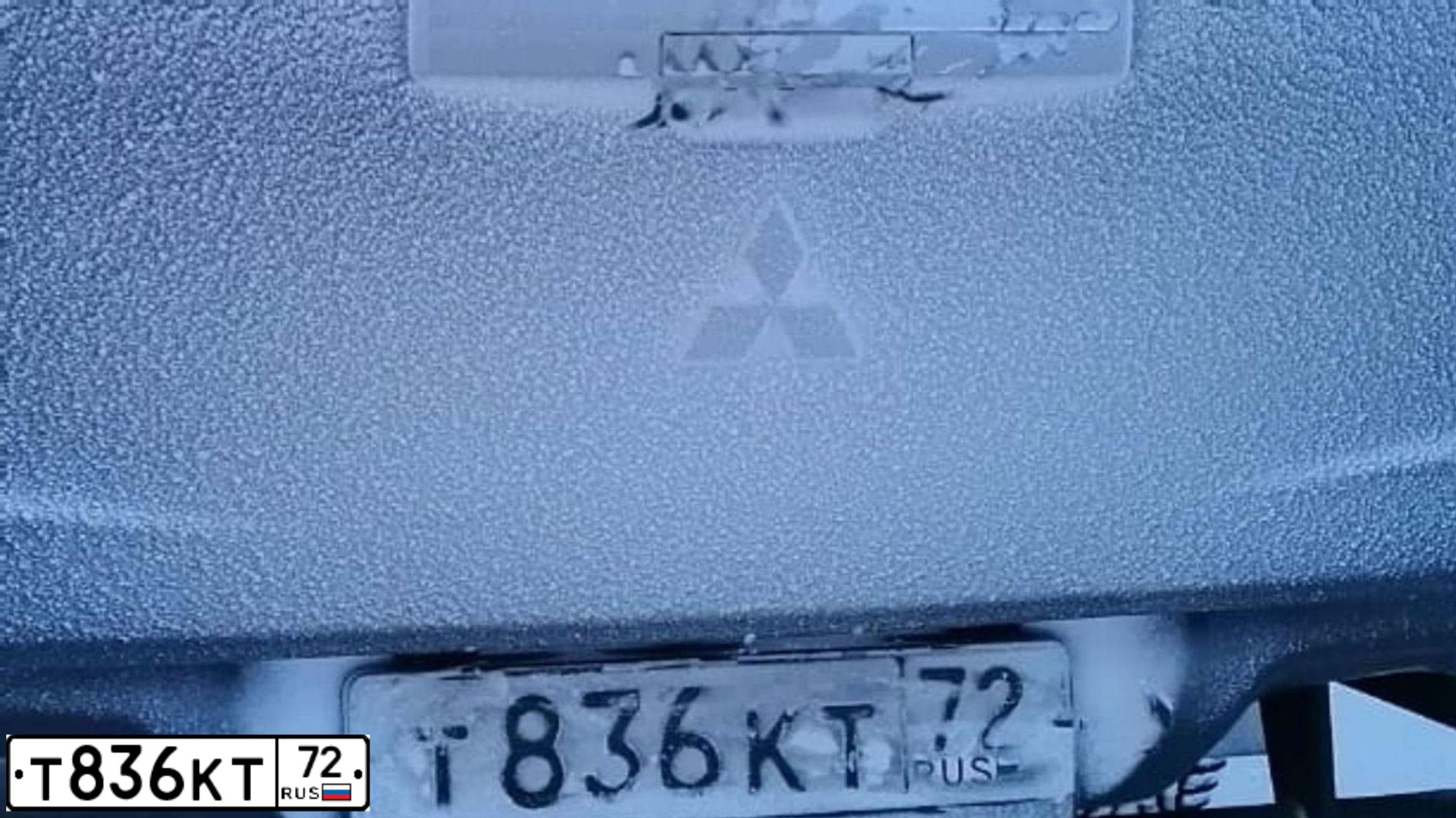 Фото автомобиля MITSUBISHI L 200, 2019 — госномер Т836КТ72. Цвет: Серый