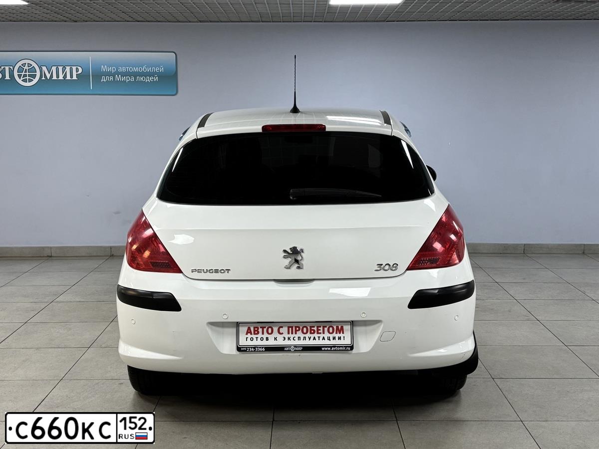 Фото автомобиля PEUGEOT 308, 2009 — госномер М957КН977. Цвет: Белый