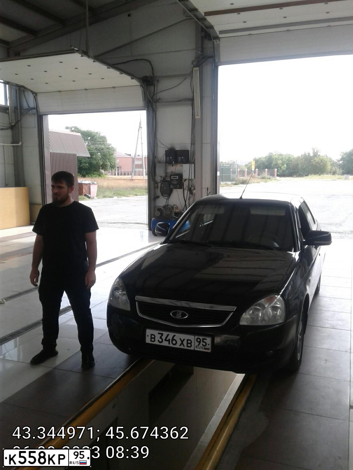 Фото автомобиля LADA 2170 PRIORA, 2008 — госномер В346ХВ95. Цвет: Сине-Черный
