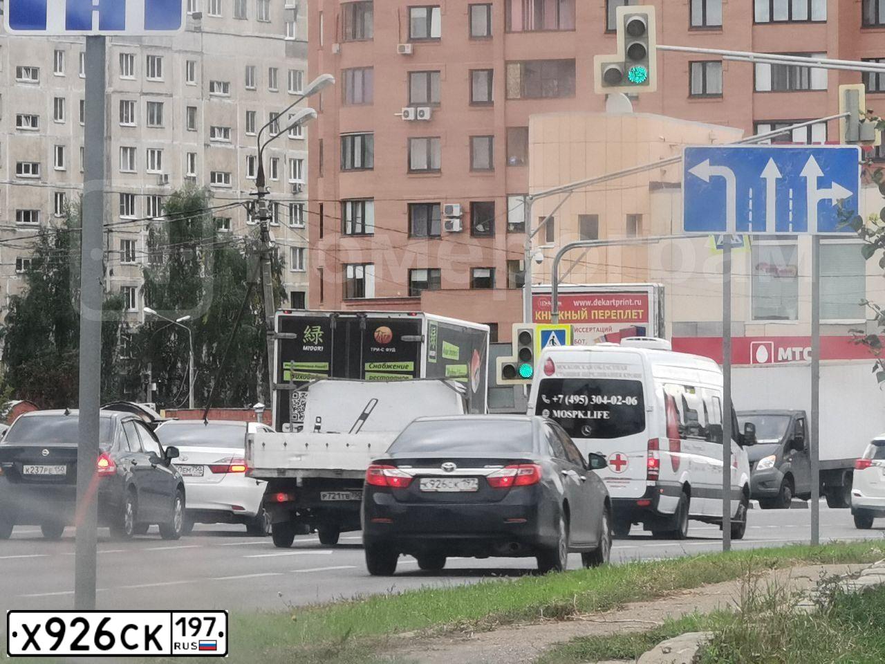 Фото автомобиля HYUNDAI SOLARIS, 2012 — госномер Р900ВК46. Цвет: Темно-синий