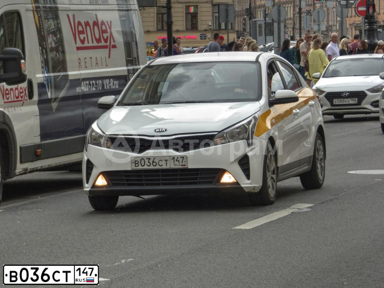 Фото автомобиля KIA RIO, 2021 — госномер К751ТЕ147