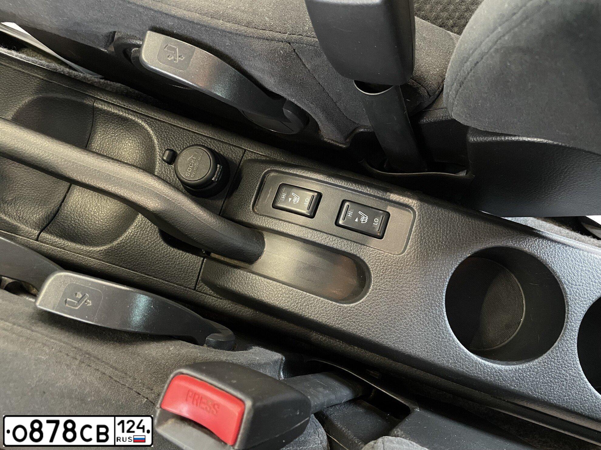 Фото автомобиля NISSAN TIIDA, 2012 — госномер Х780ХТ22. Цвет: СЕРЕБРИСТЫЙ