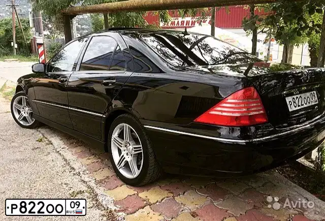 Фото автомобиля MERCEDES S-KLASSE, 1999 — госномер В656КМ126. Цвет: ЧЕРНЫЙ