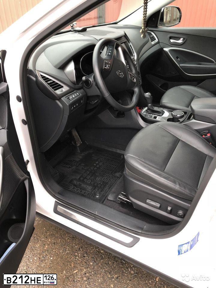 Фото автомобиля HYUNDAI SANTA FE, 2016 — госномер В212НЕ126. Цвет: Белый