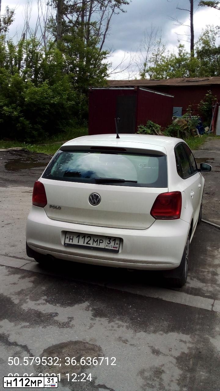 Фото автомобиля VOLKSWAGEN POLO, 2012 — госномер Н112МР31. Цвет: БЕЛЫЙ