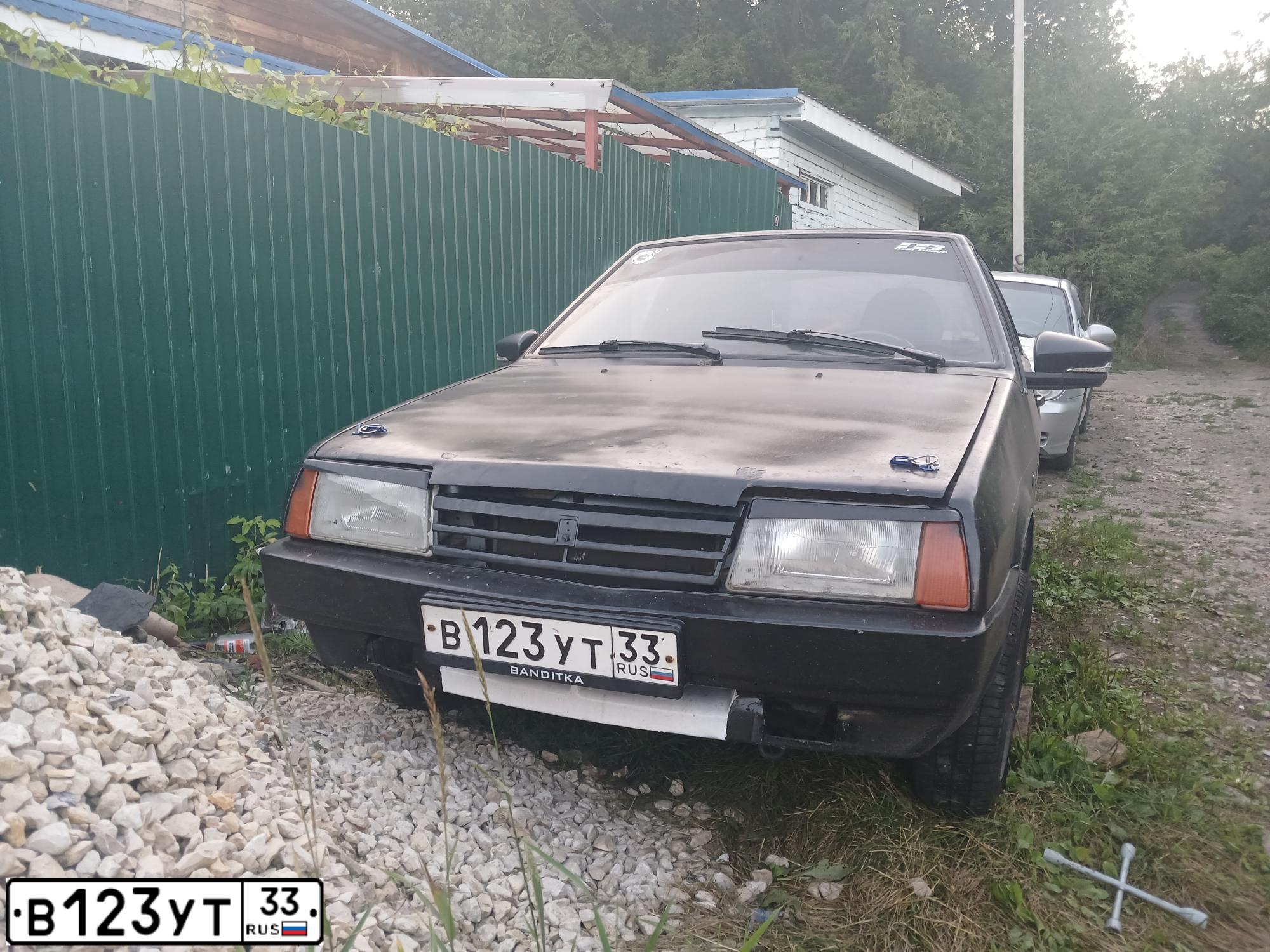 Фото автомобиля LADA 2109 SAMARA, 1993 — госномер В123УТ33. Цвет: СЕРЫЙ