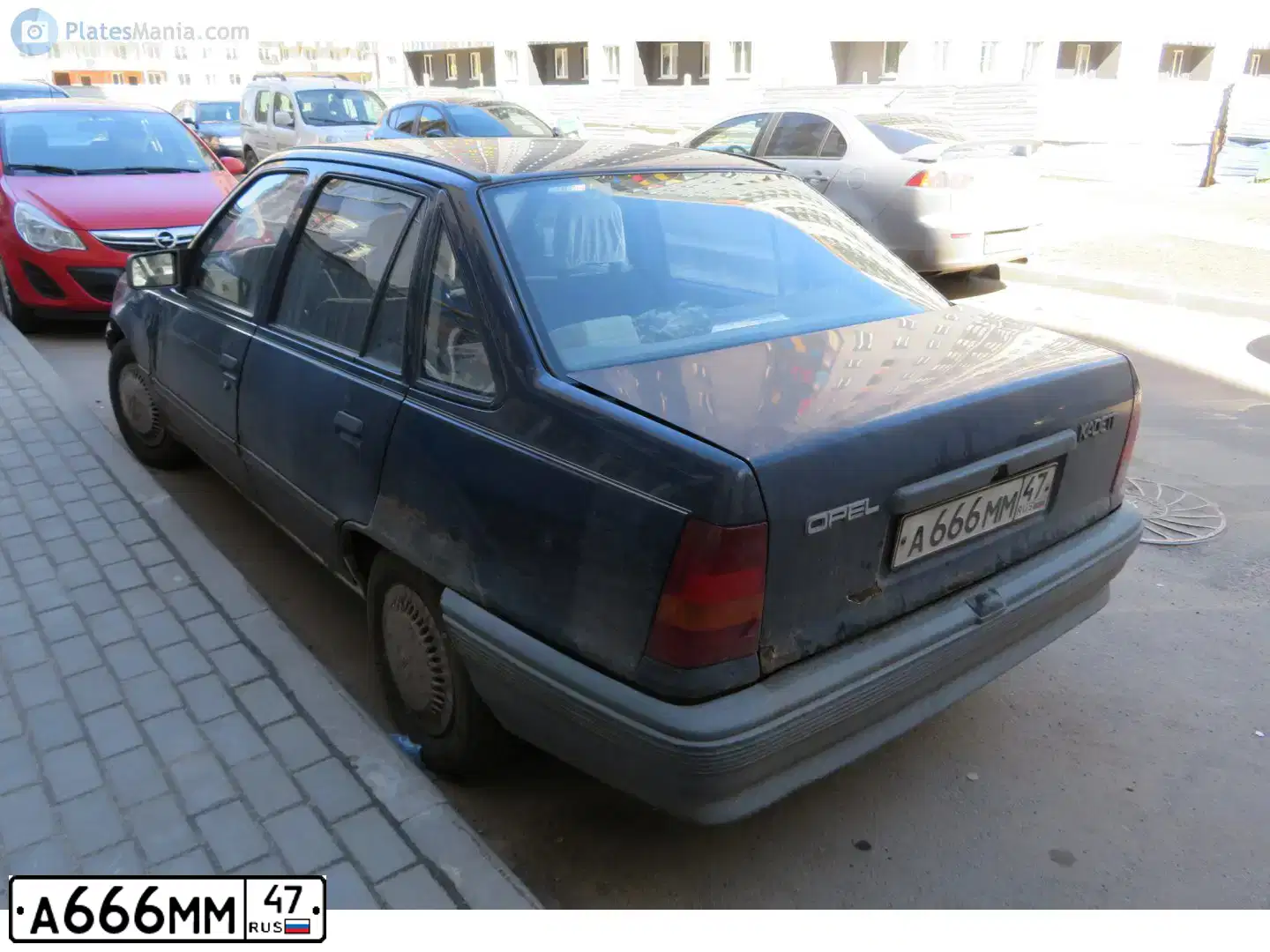 Фото автомобиля OPEL KADETT, 1986 — госномер А666ММ47. Цвет: синий