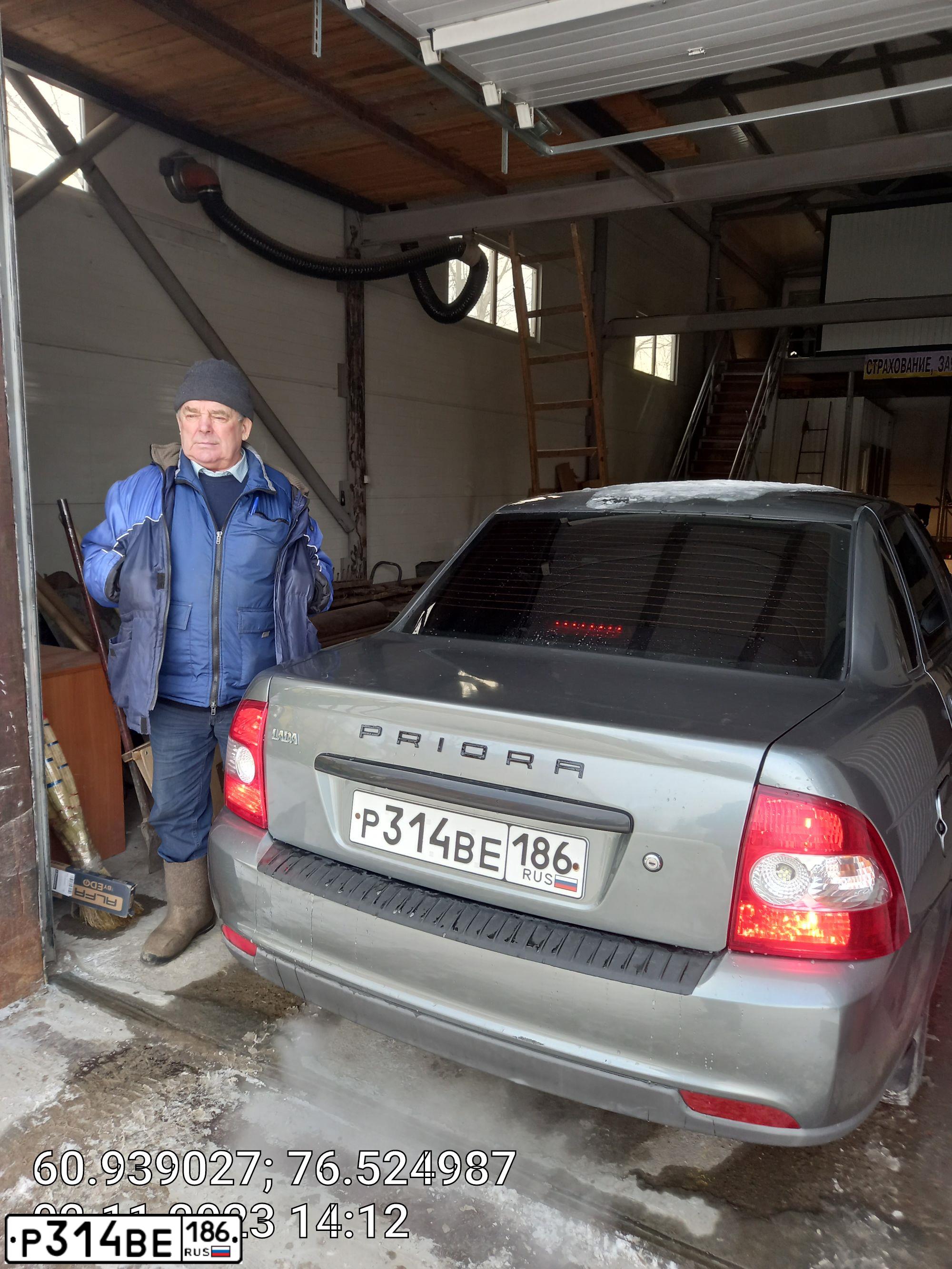 Фото автомобиля LADA PRIORA, 2012 — госномер Р288ТК70. Цвет: СРЕДНИЙ СЕРО-ЗЕЛЕНЫЙ МЕТ.