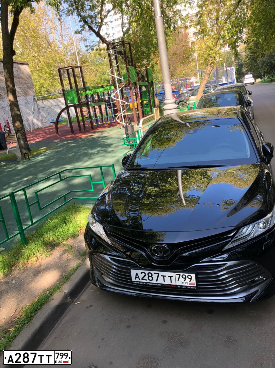 Фото автомобиля TOYOTA CAMRY, 2020 — госномер А287ТТ799. Цвет: ЧЕРНЫЙ