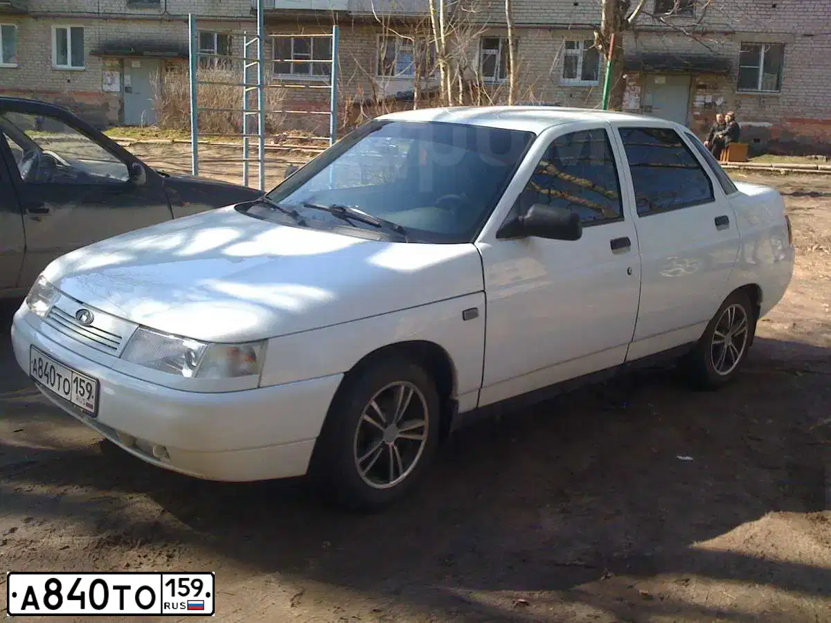 Фото автомобиля LADA 2110 BOGDAN, 2011 — госномер Н626ХА159. Цвет: Белый