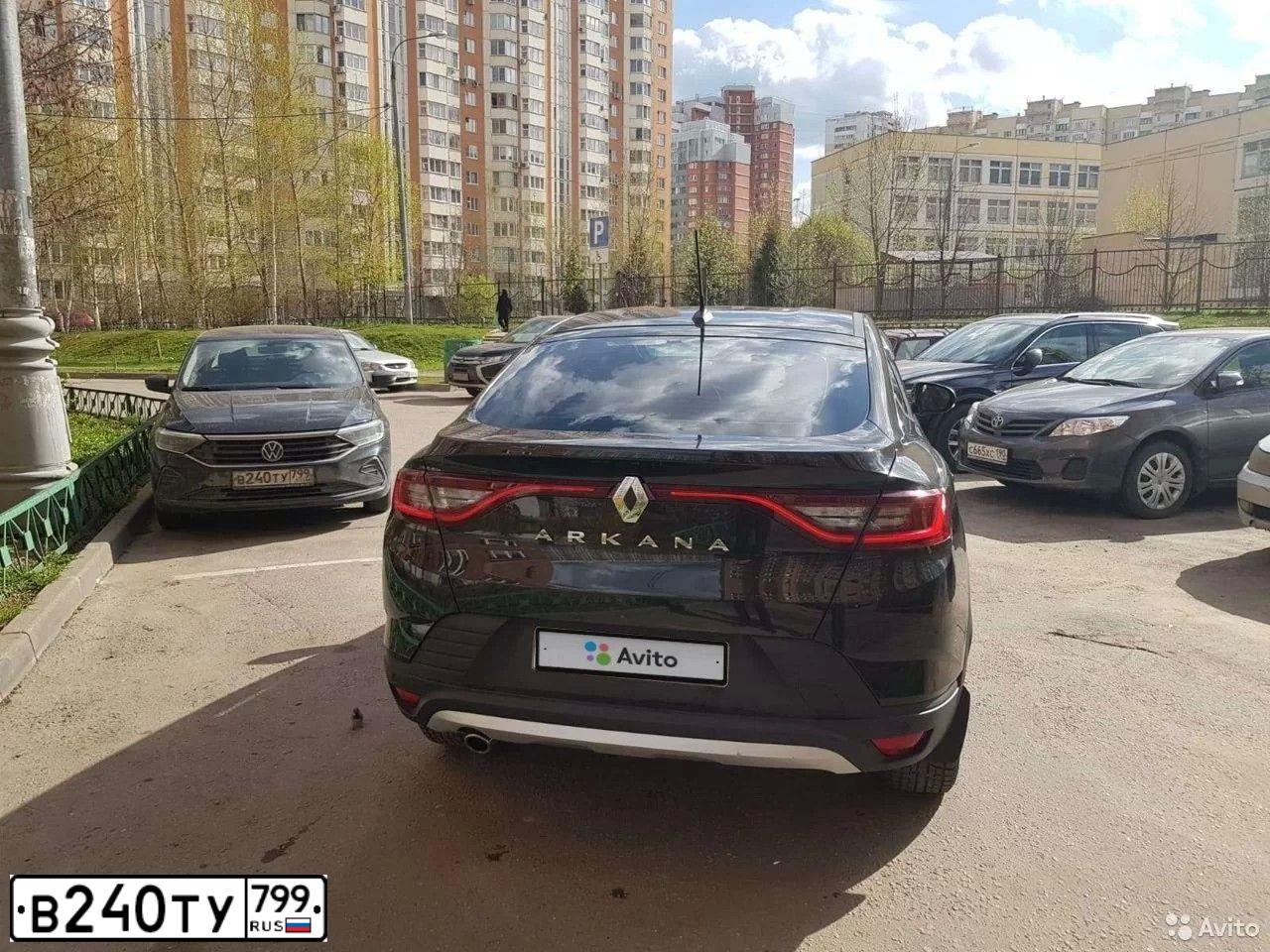 Фото автомобиля VOLKSWAGEN POLO, 2020 — госномер В240ТУ799. Цвет: ЧЕРНЫЙ