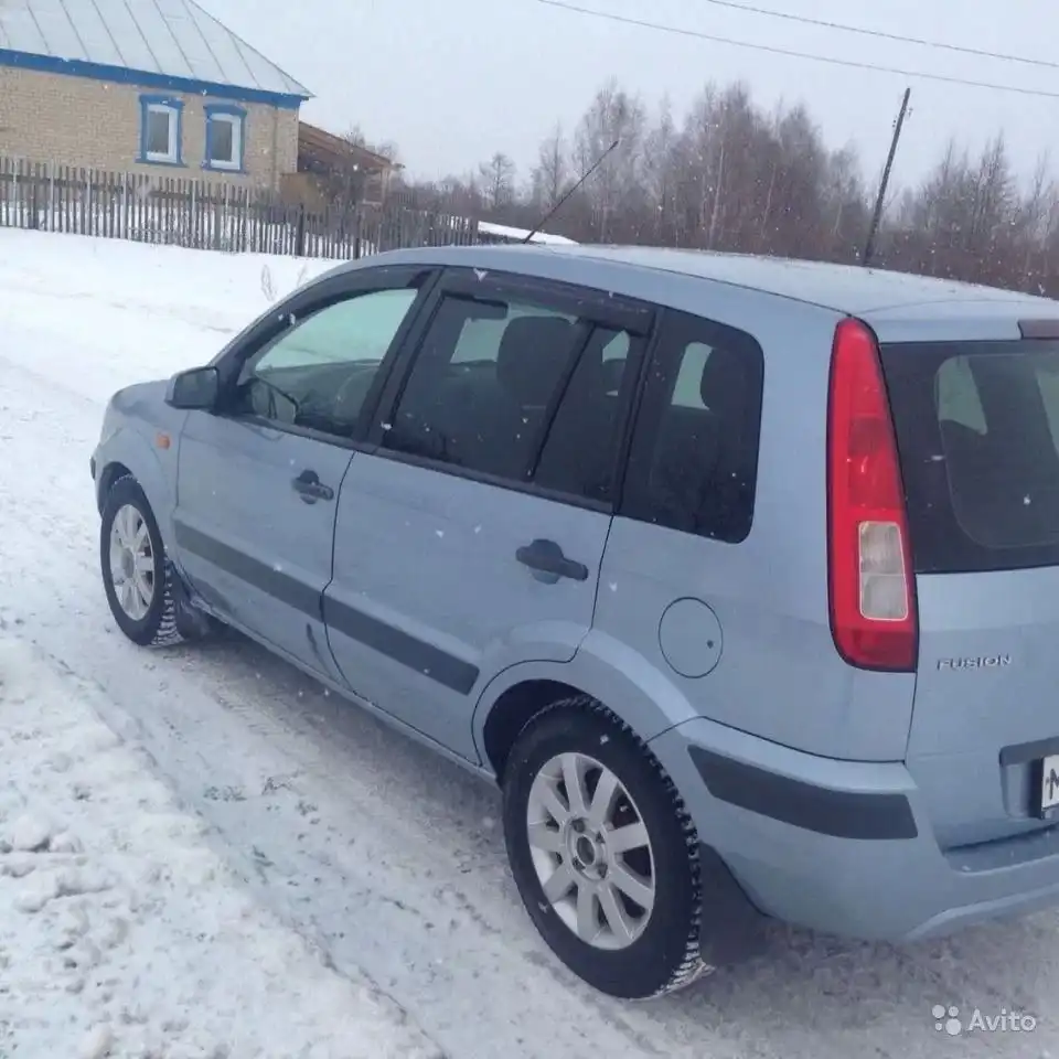 Фото автомобиля FORD FUSION, 2007 — госномер К267КХ76. Цвет: СЕРО - ГОЛУБОЙ