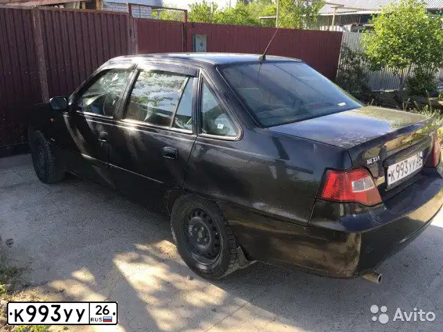Фото автомобиля DAEWOO O NEXIA, 2011 — госномер С017ВТ193. Цвет: Бледно-Черный