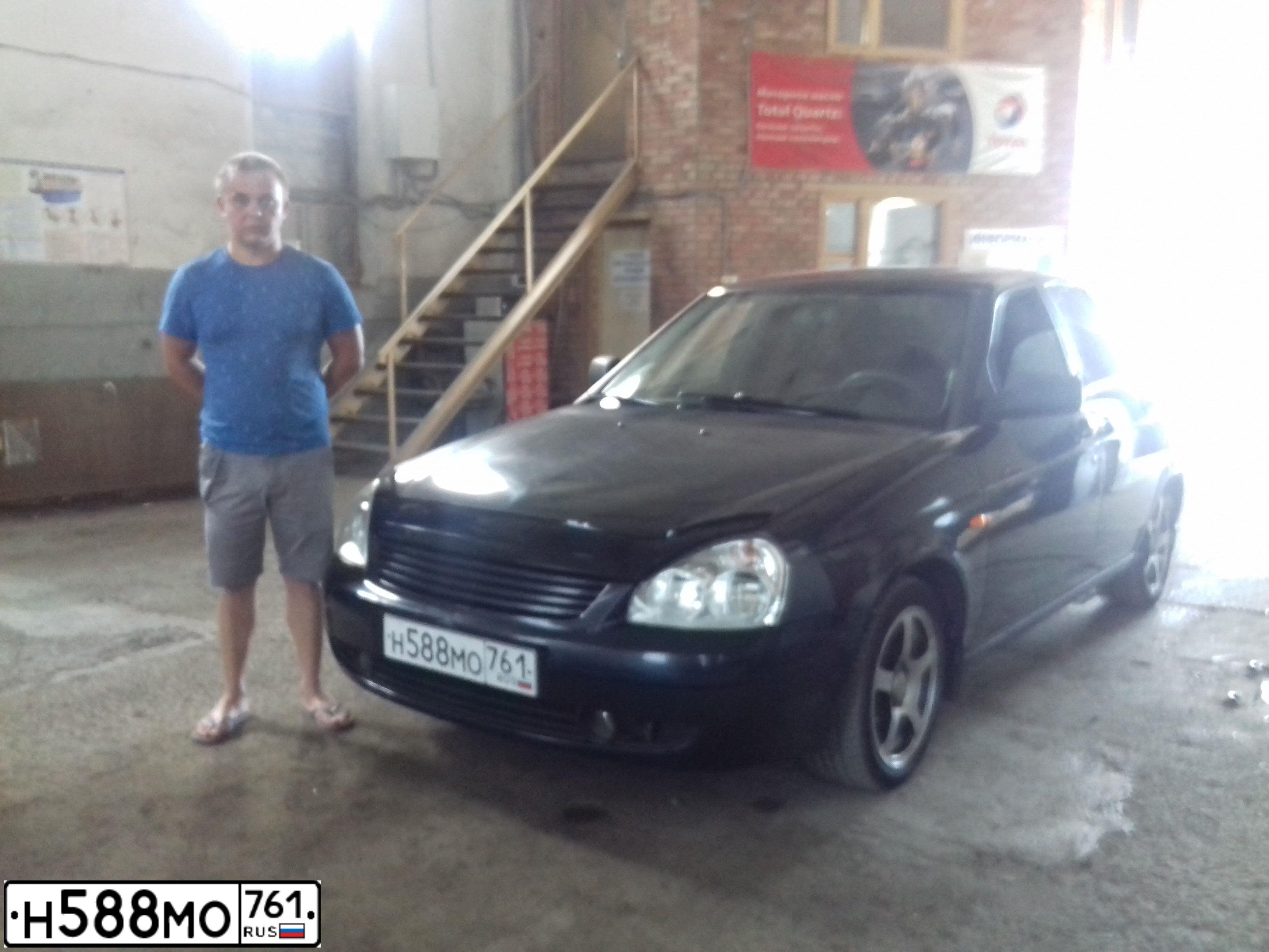 Фото автомобиля LADA 2170 PRIORA, 2007 — госномер Н588МО761. Цвет: СЕРЕБРИСТО-СЕРО-ЧЕРНЫЙ
