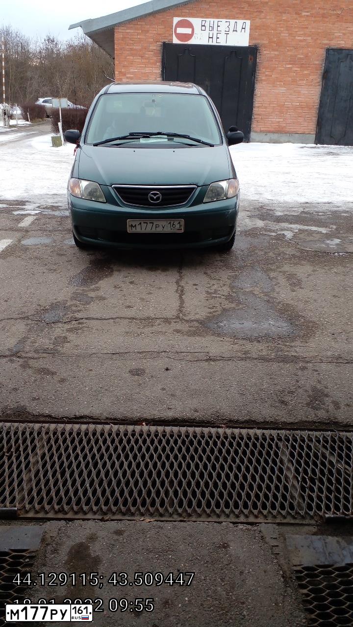 Фото автомобиля MAZDA MPV, 2000 — госномер К712РН97. Цвет: ЗЕЛЕНЫЙ