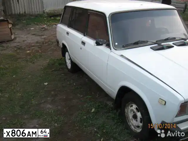 Фото автомобиля LADA 2104, 2001 — госномер Х806АМ64. Цвет: Белый