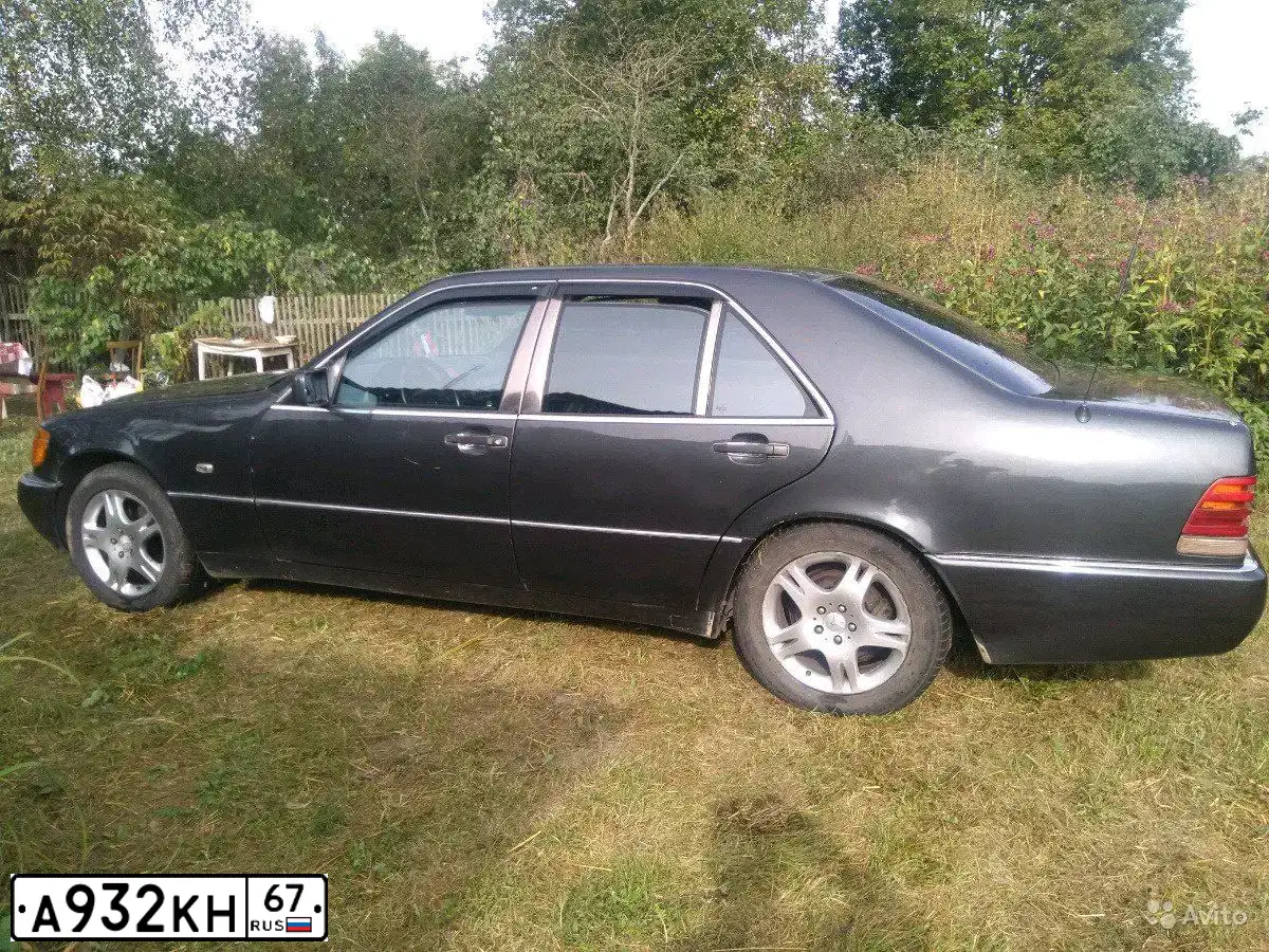 Фото автомобиля MERCEDES S-KLASSE, 1992 — госномер К400ТУ199. Цвет: ЧЕРНЫЙ
