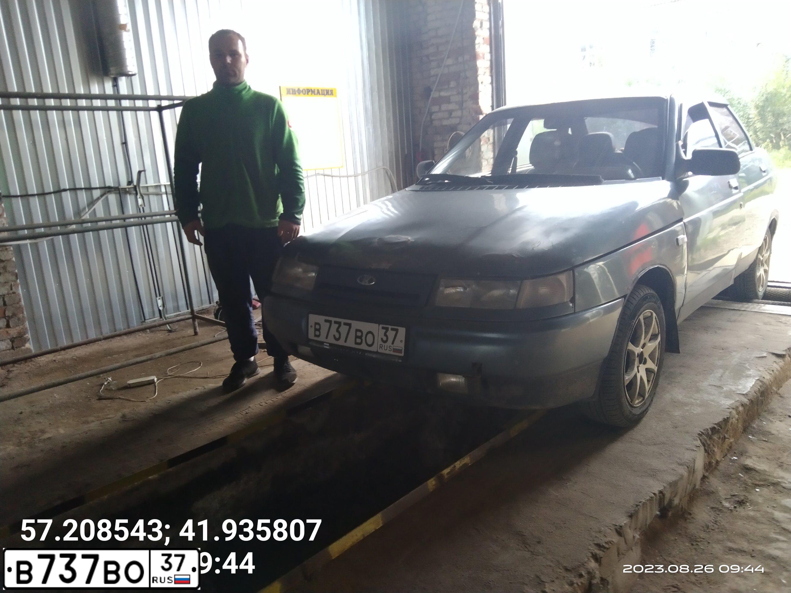 Фото автомобиля LADA 2110, 2000 — госномер В737ВО37. Цвет: СЕРЕБРИСТО-СИНИЙ