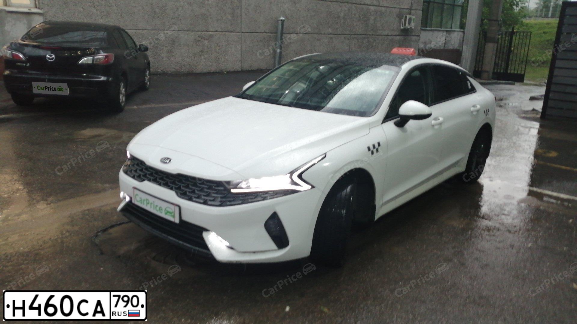 Фото автомобиля KIA K5, 2021 — госномер К965ЕН716