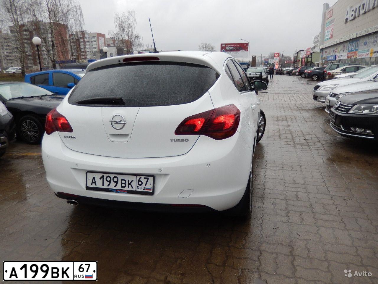 Фото автомобиля OPEL ASTRA, 2011 — госномер К904ТО126. Цвет: Белый