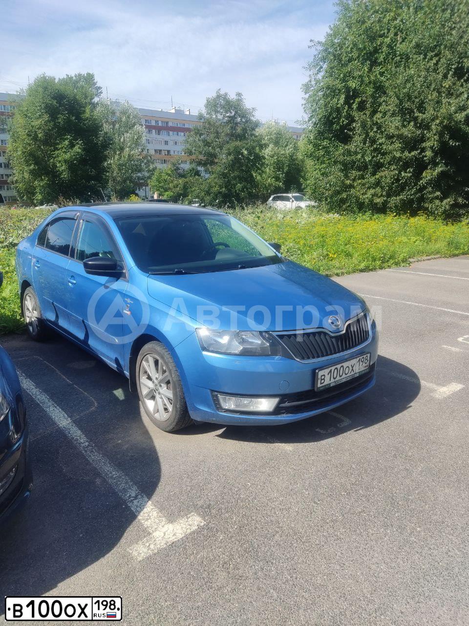 Фото автомобиля SKODA A RAPID, 2016 — госномер В100ОХ198. Цвет: СИНИЙ