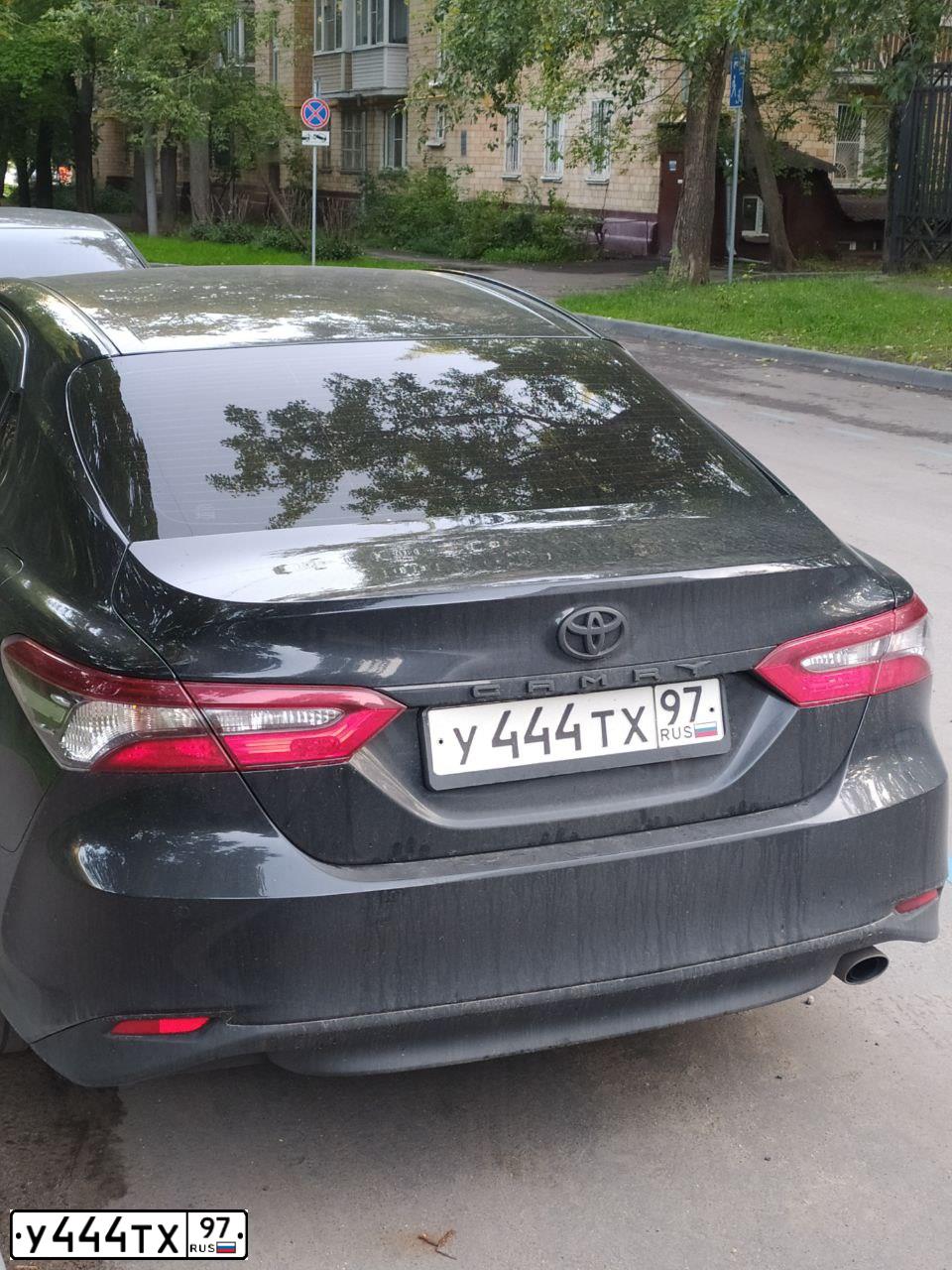 Фото автомобиля LADA 2110, 2001 — госномер У444ТХ97. Цвет: СЕРЫЙ