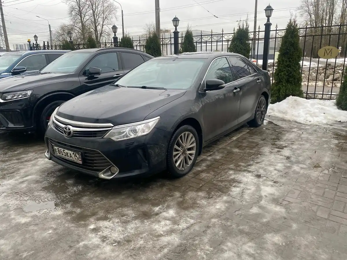 Фото автомобиля TOYOTA CAMRY, 2016 — госномер М642РЕ35