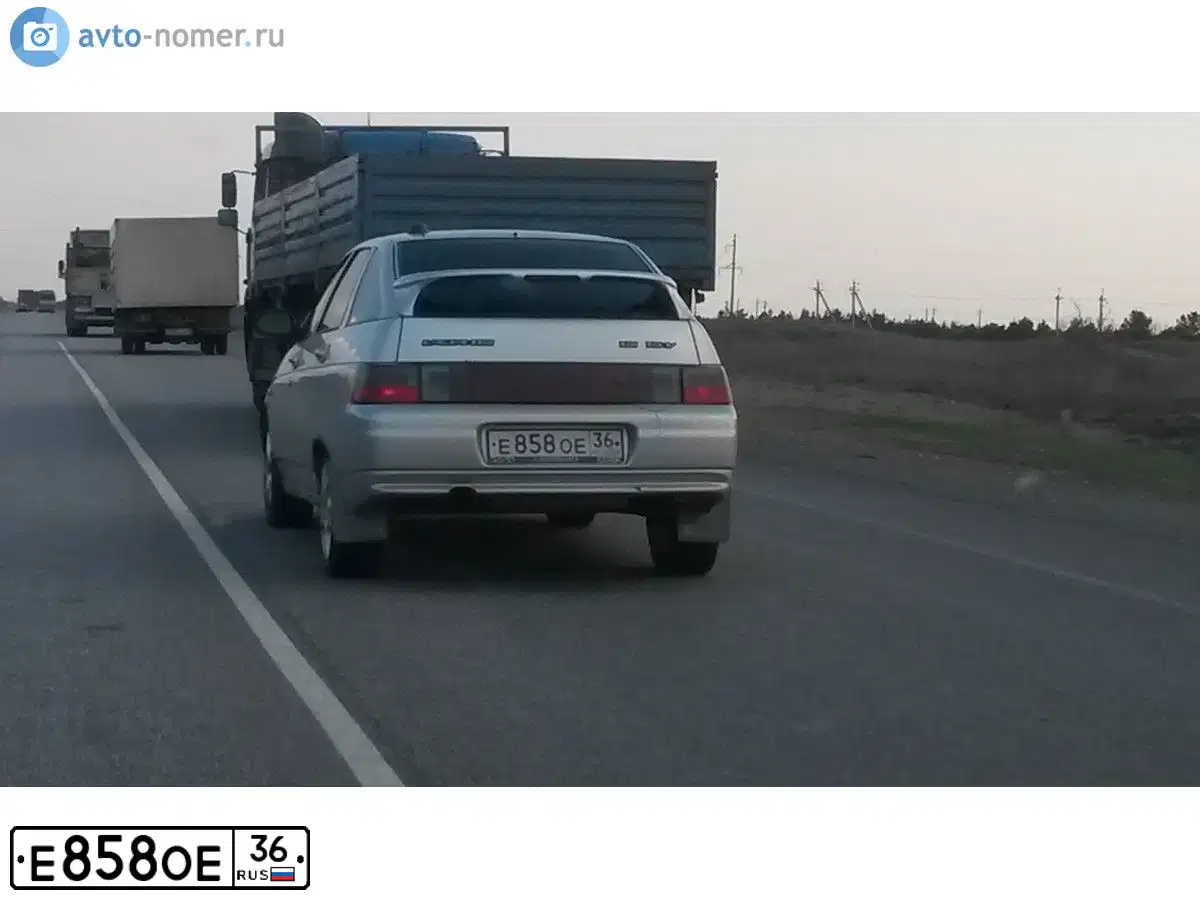 Фото автомобиля LADA 2112, 2008 — госномер Н567ТТ134. Цвет: Светло-Серебристый металлик