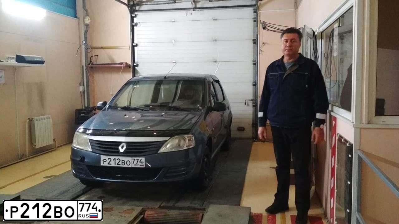 Фото автомобиля RENAULT LOGAN, 2010 — госномер М685КС180. Цвет: синий