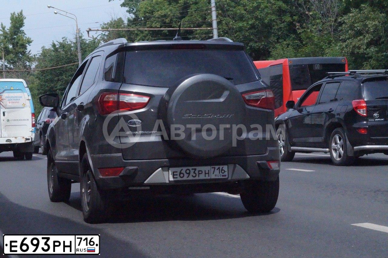 Фото автомобиля FORD ECOSPORT, 2018 — госномер О406СЕ716. Цвет: Серый