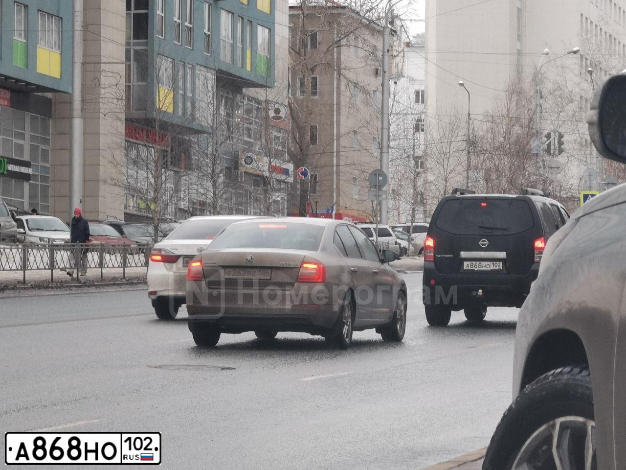 Фото автомобиля NISSAN PATHFINDER, 2010 — госномер А868НО102. Цвет: ЧЕРНЫЙ