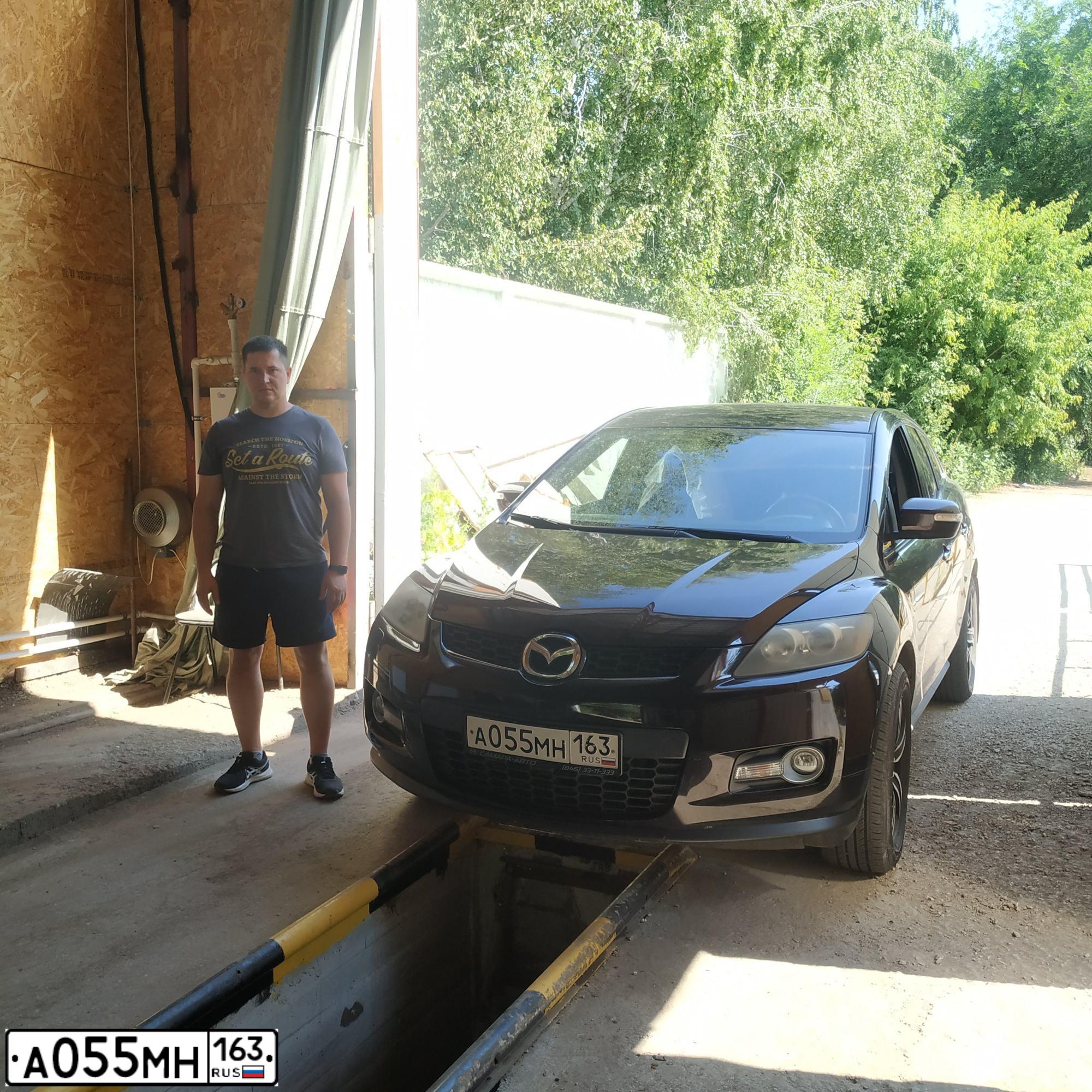 Фото автомобиля MAZDA CX-7, 2008 — госномер Е612РВ156. Цвет: ТЕМНО-ВИШНЕВЫЙ