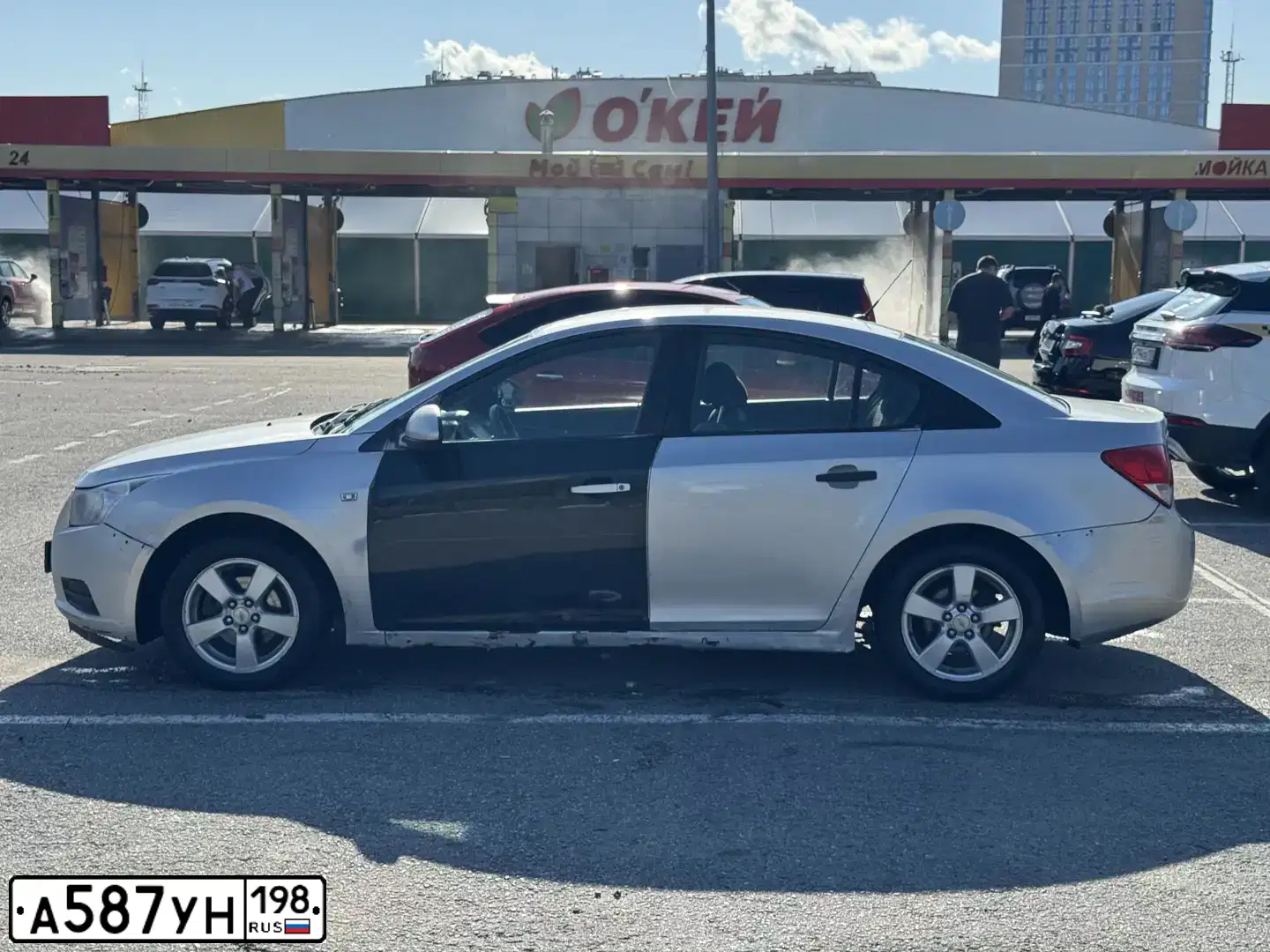 Фото автомобиля CHEVROLET CRUZE, 2011. Цвет: СЕРЕБРИСТЫЙ МЕТАЛЛИК