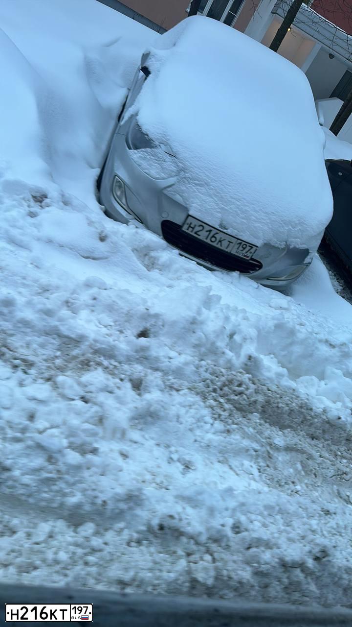 Фото автомобиля HYUNDAI SOLARIS, 2011 — госномер Н216КТ197. Цвет: СЕРЫЙ