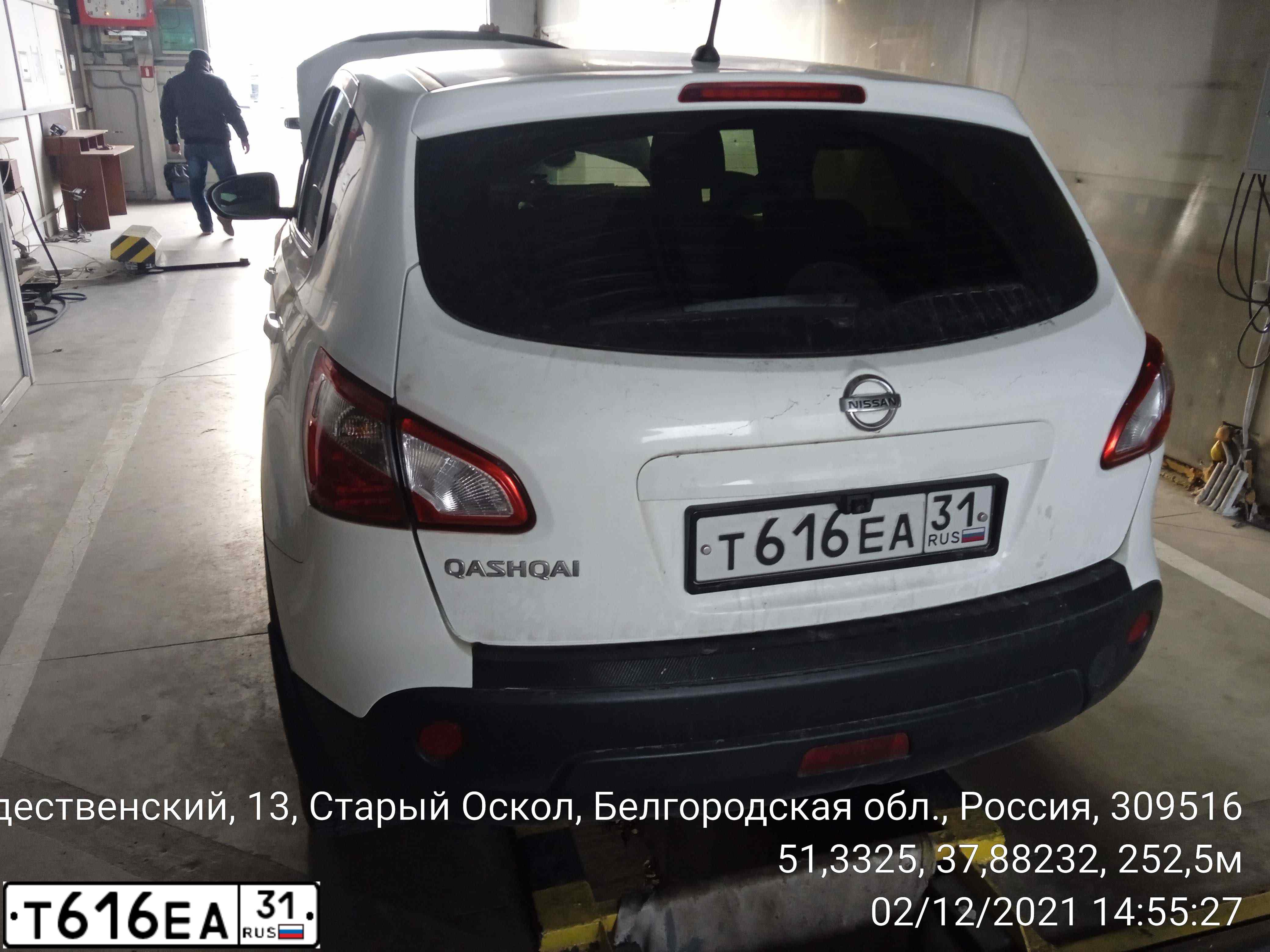 Фото автомобиля NISSAN QASHQAI, 2012 — госномер Т616ЕА31. Цвет: БЕЛЫЙ