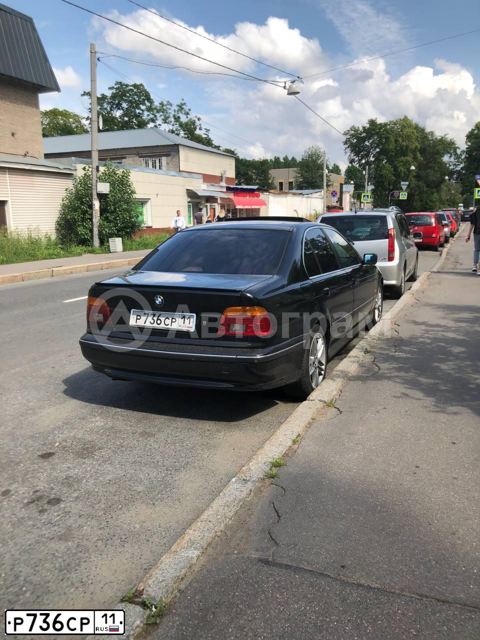 Фото автомобиля BMW SERIE 5, 1999 — госномер Р736СР11. Цвет: ЧЕРНЫЙ