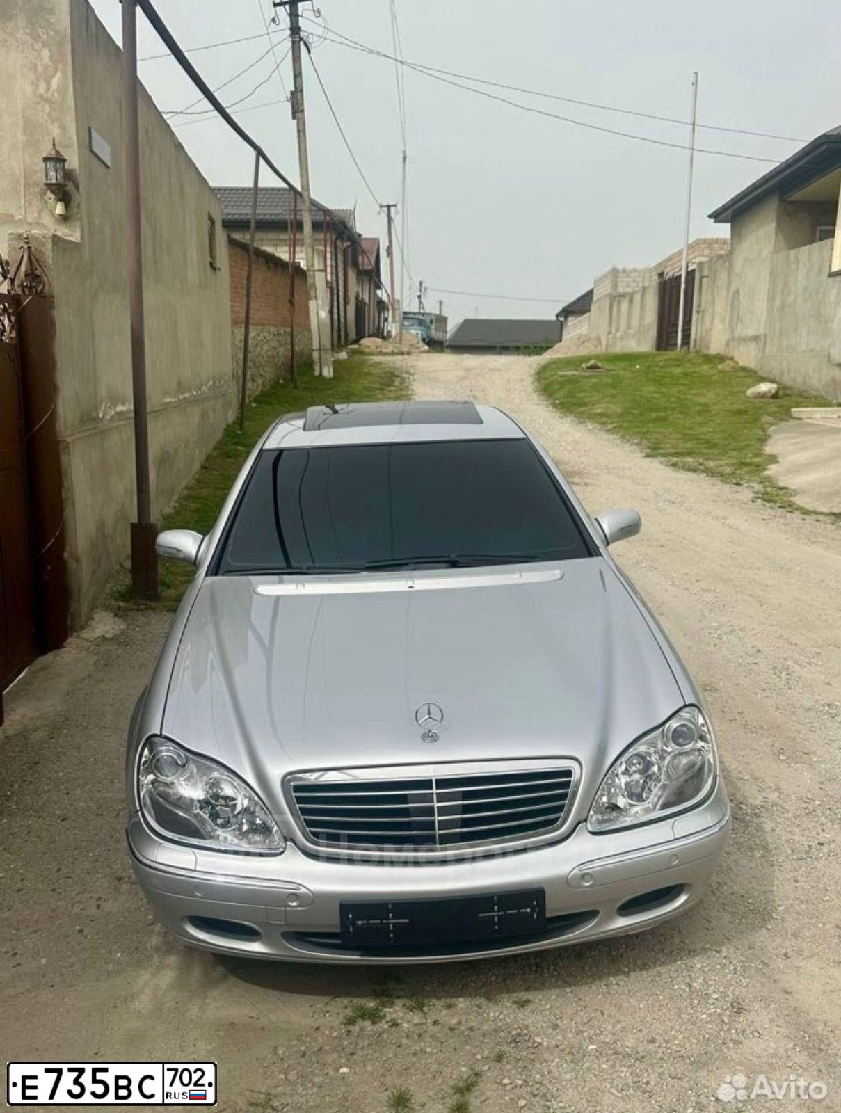 Фото автомобиля MERCEDES S-KLASSE, 2000 — госномер М700ММ77. Цвет: Серебристый