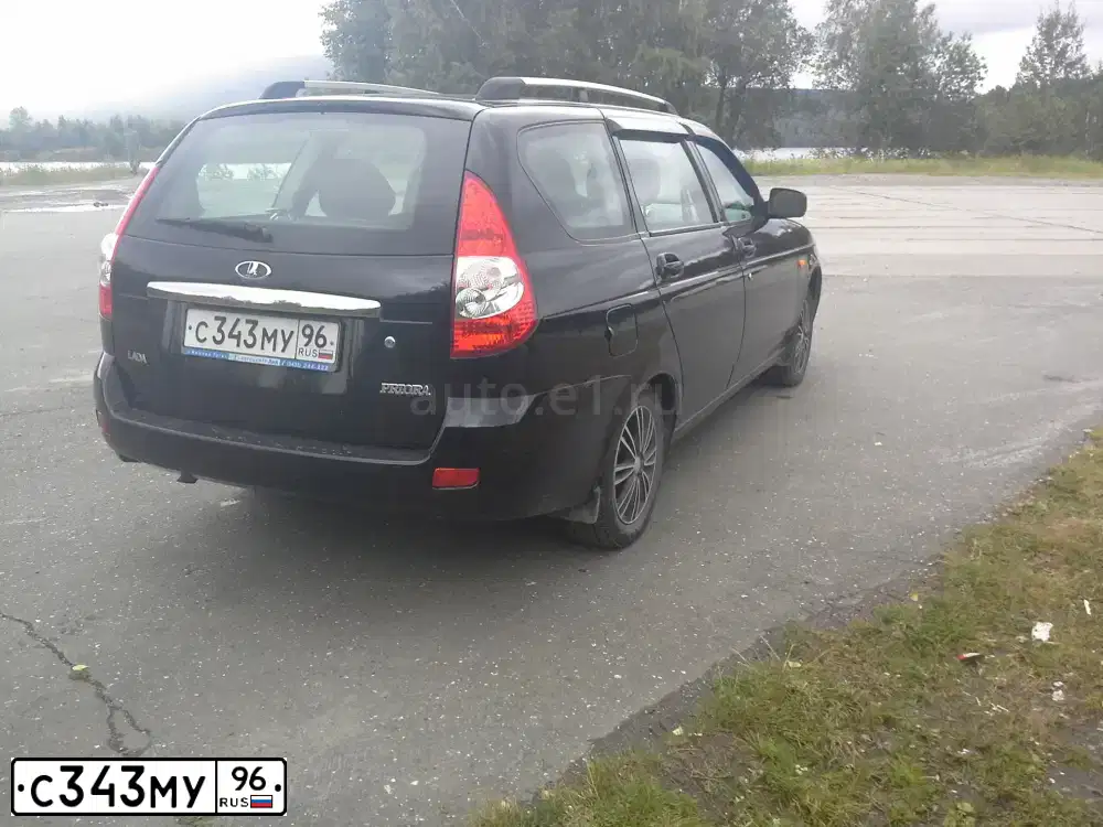 Фото автомобиля RENAULT DUSTER, 2016 — госномер Р355АК196. Цвет: СВЕТЛО СЕРЫЙ