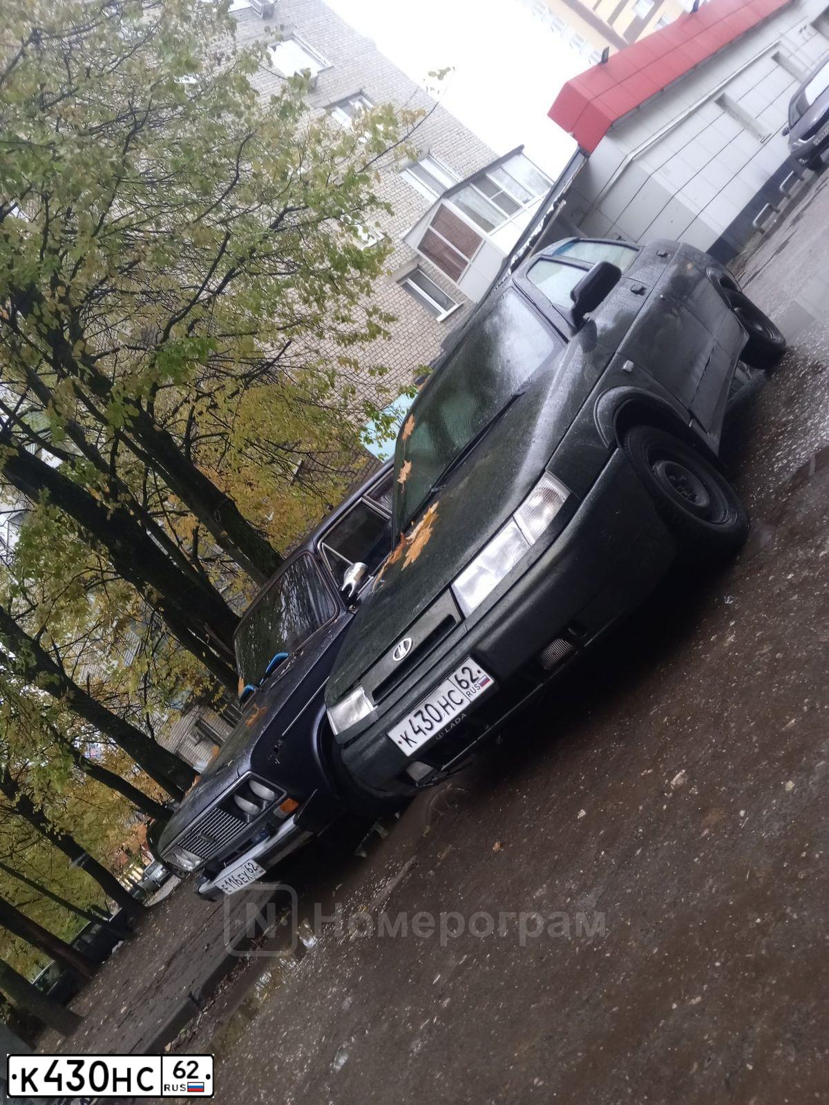 Фото автомобиля LADA 2110 LADA, 2004 — госномер К430НС62. Цвет: ЗОЛОТИСТО ТЕМНО-ЗЕЛЕНЫЙ
