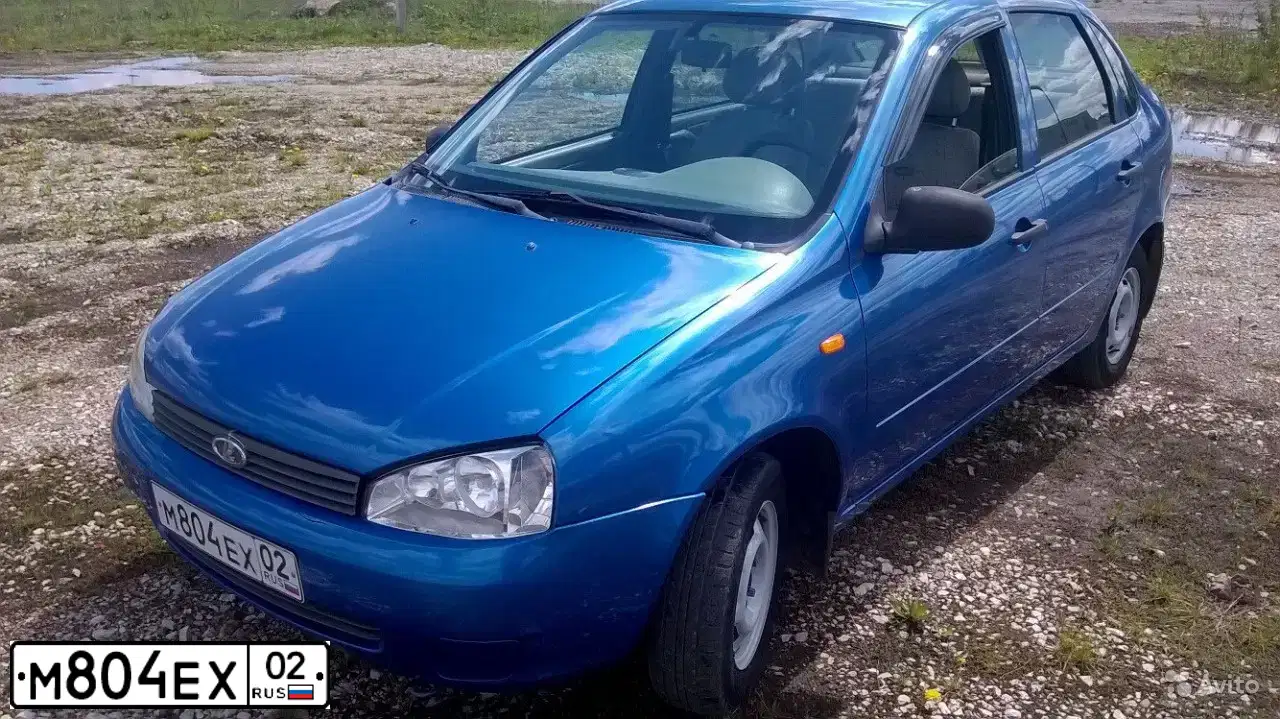 Фото автомобиля LADA 1118 KALINA, 2006 — госномер У105МО102. Цвет: ЯРКО-СИНИЙ