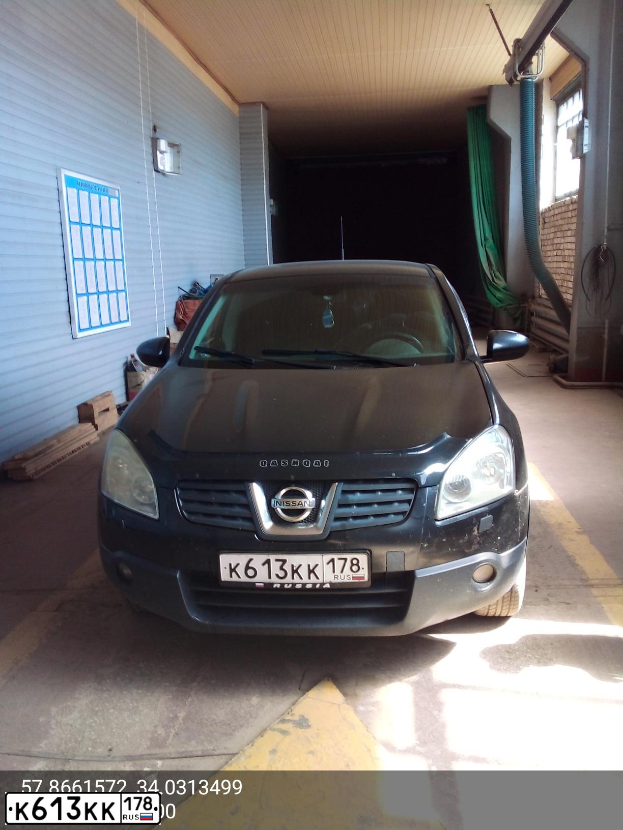 Фото автомобиля NISSAN QASHQAI, 2008 — госномер У144СМ790. Цвет: ЧЕРНЫЙ