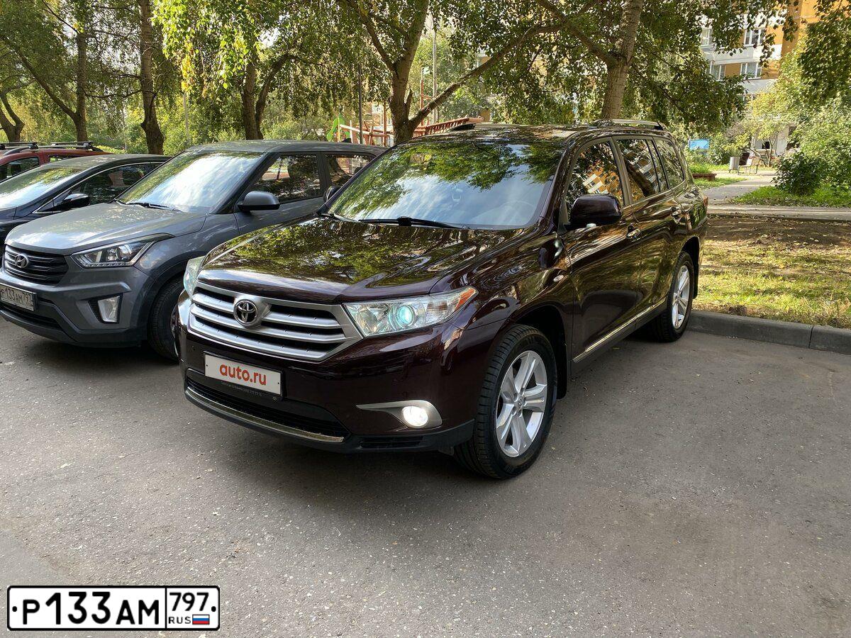 Фото автомобиля HYUNDAI CRETA, 2019 — госномер Р133АМ797. Цвет: СЕРЫЙ