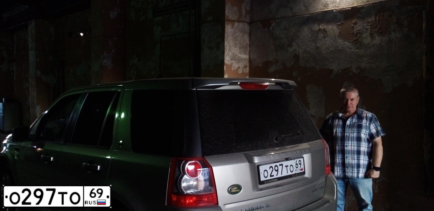 Фото автомобиля LANDROVER FREELANDER, 2010 — госномер Х858РХ69. Цвет: СЕРЫЙ
