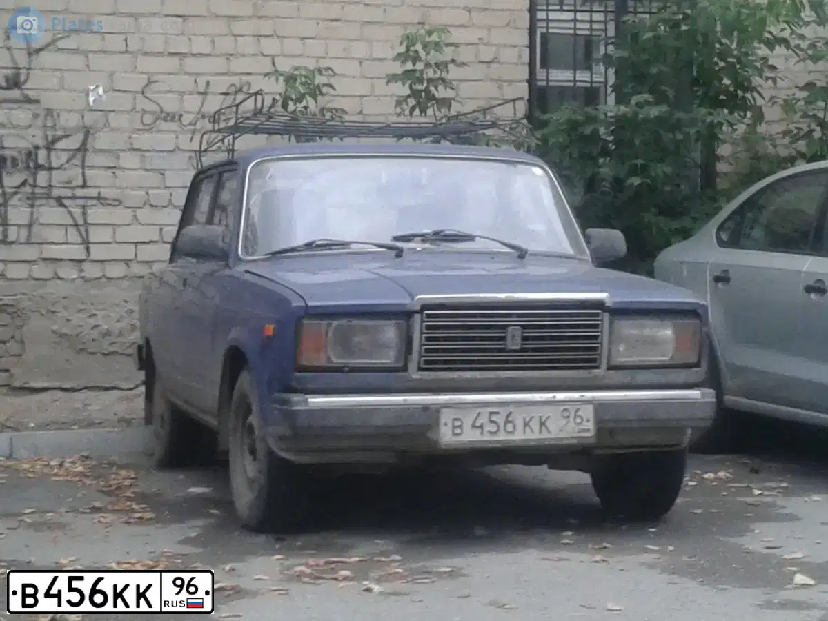 Фото автомобиля LADA 2107, 2005 — госномер В456КК96. Цвет: синий