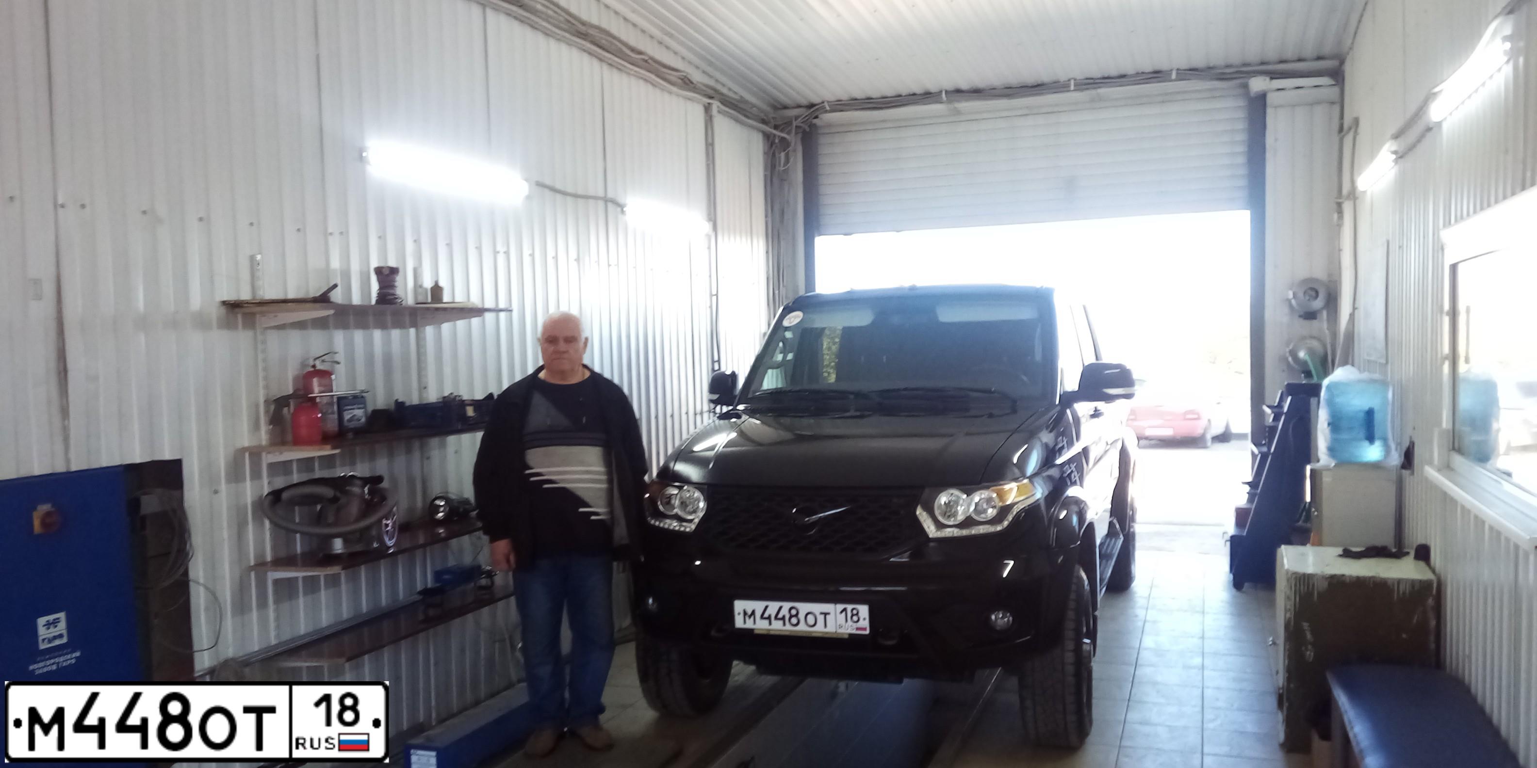 Фото автомобиля UAZ PICKUP, 2021 — госномер Р962ХС126. Цвет: ЧЕРНЫЙ