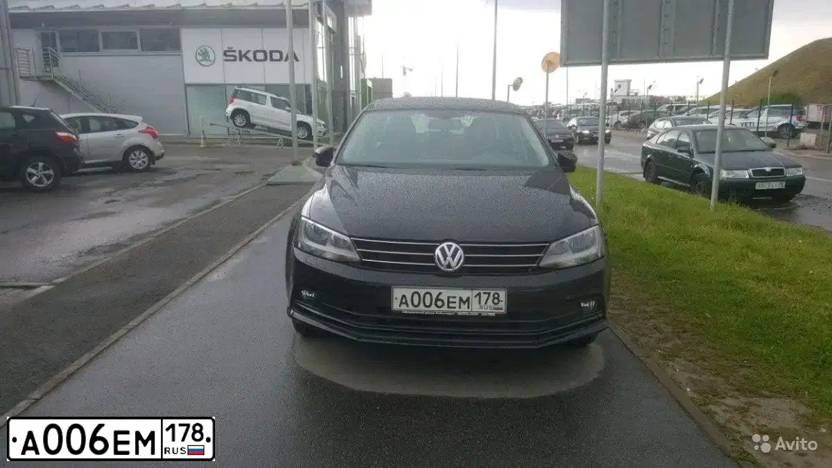 Фото автомобиля VOLKSWAGEN JETTA, 2016 — госномер Н130ЕР21. Цвет: ЧЕРНЫЙ